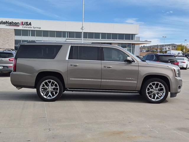 Used 2019 GMC Yukon XL Denali w/ Denali Ultimate Package AWD/4WD image 4