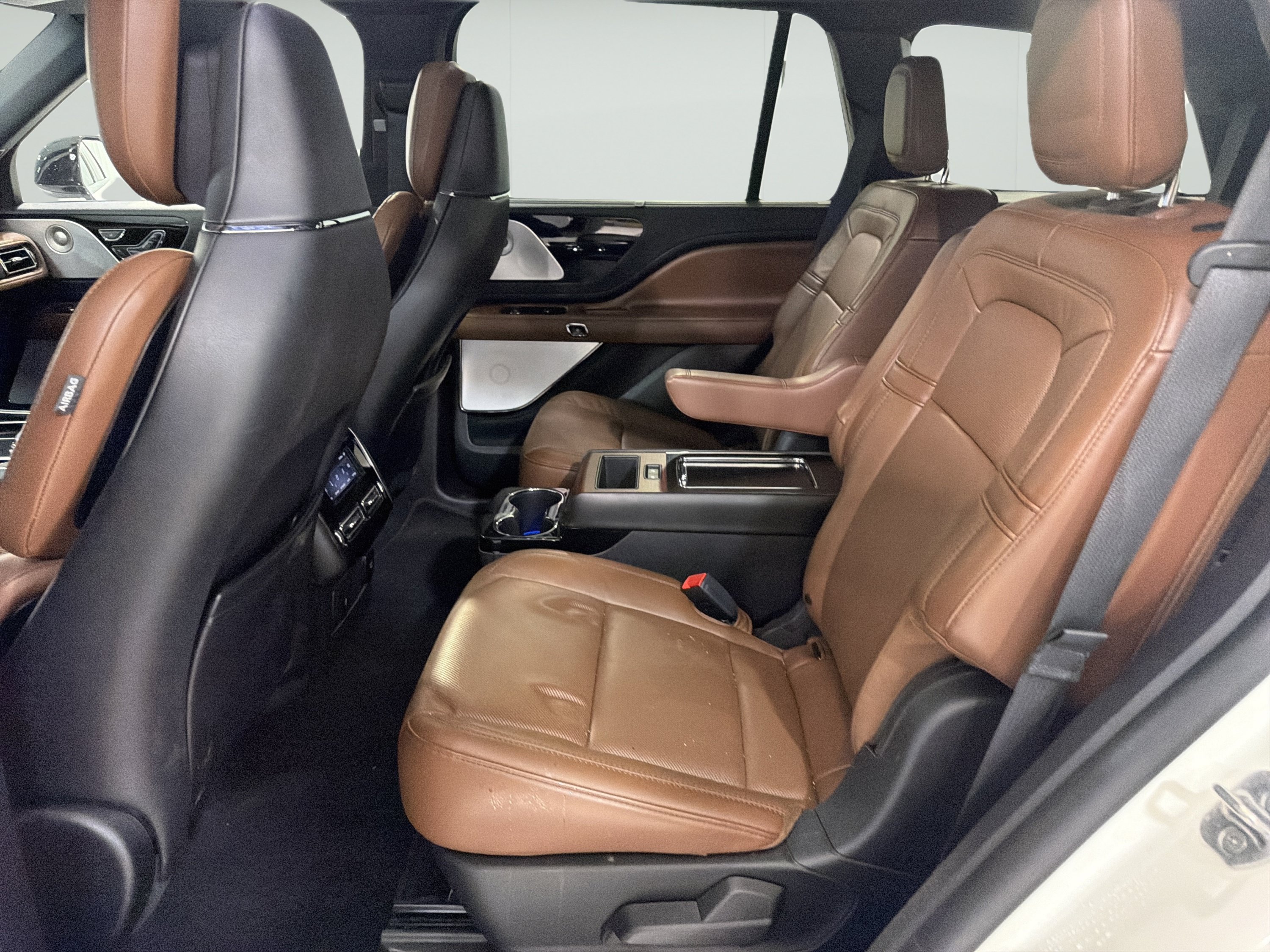 Used 2021 Lincoln Aviator Reserve w/ Equipment Group 202A AWD/4WD image 10