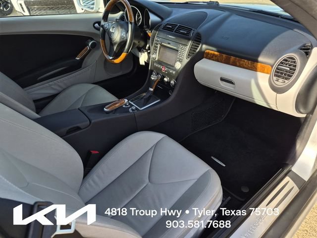 Used 2010 Mercedes-Benz SLK 300 image 11