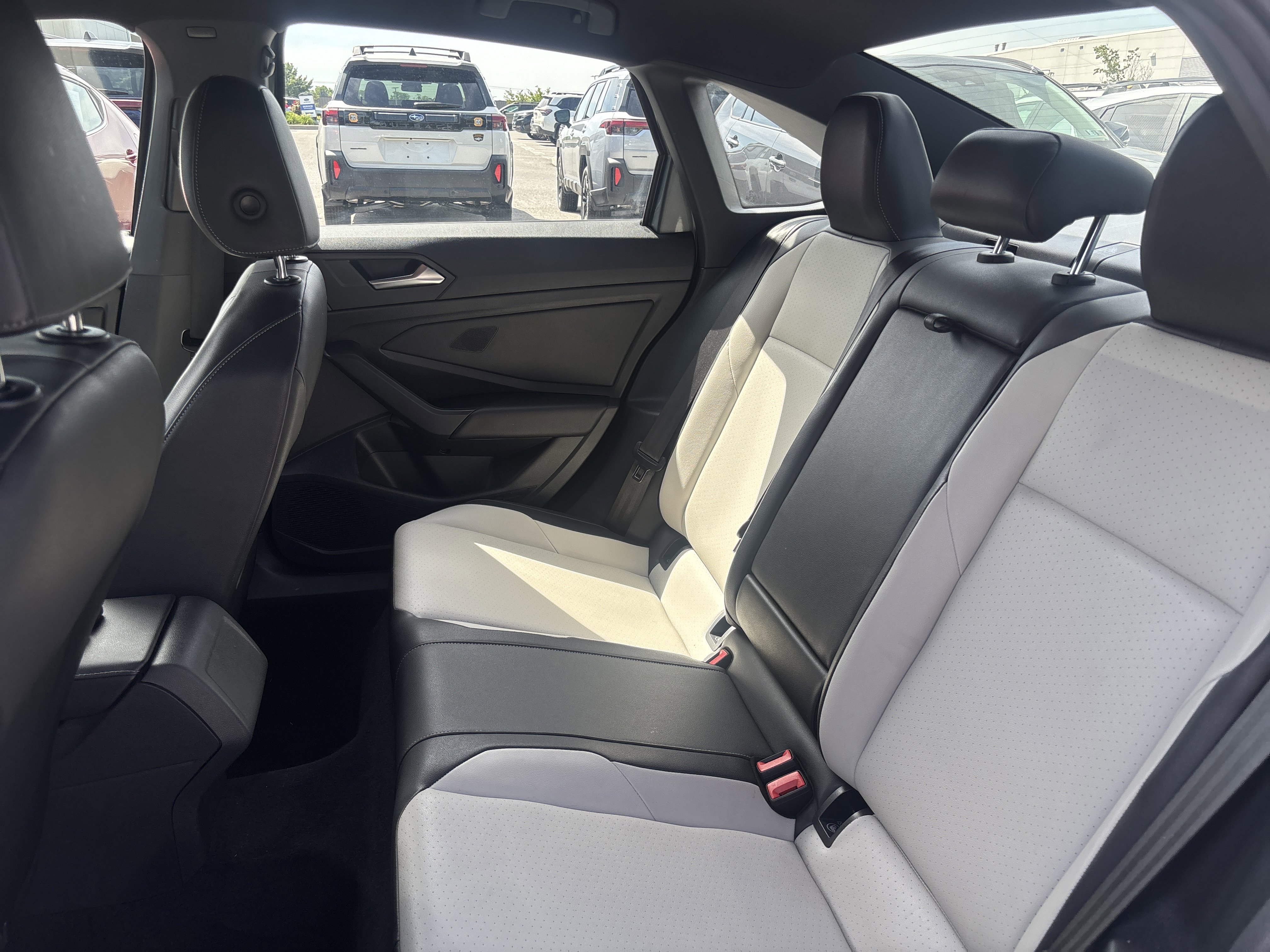 Used 2019 Volkswagen Jetta R-Line FWD image 25