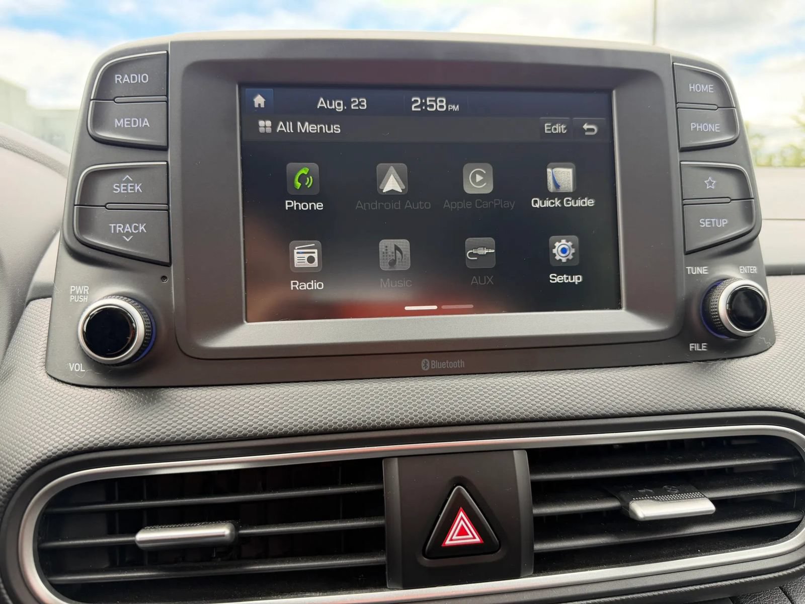 Used 2019 Hyundai Kona SE AWD/4WD image 37