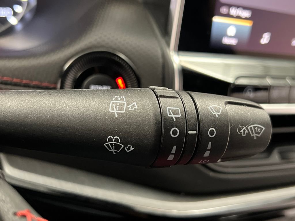 Used 2024 Jeep Compass Trailhawk image 40