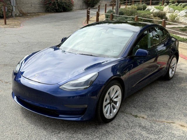Used 2022 Tesla Model 3 Standard Range RWD image 1