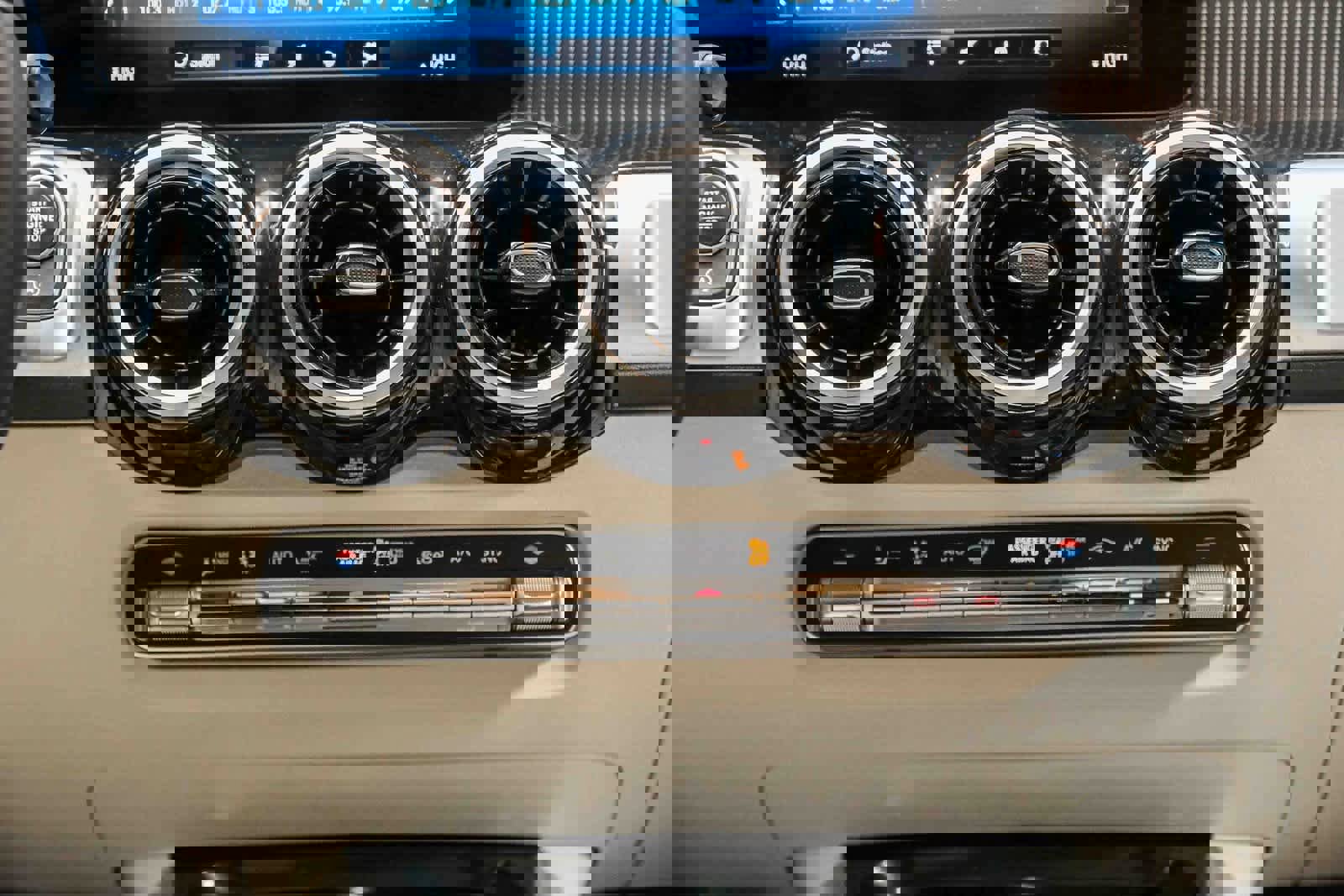 Certified 2022 Mercedes-Benz GLB 250 image 15