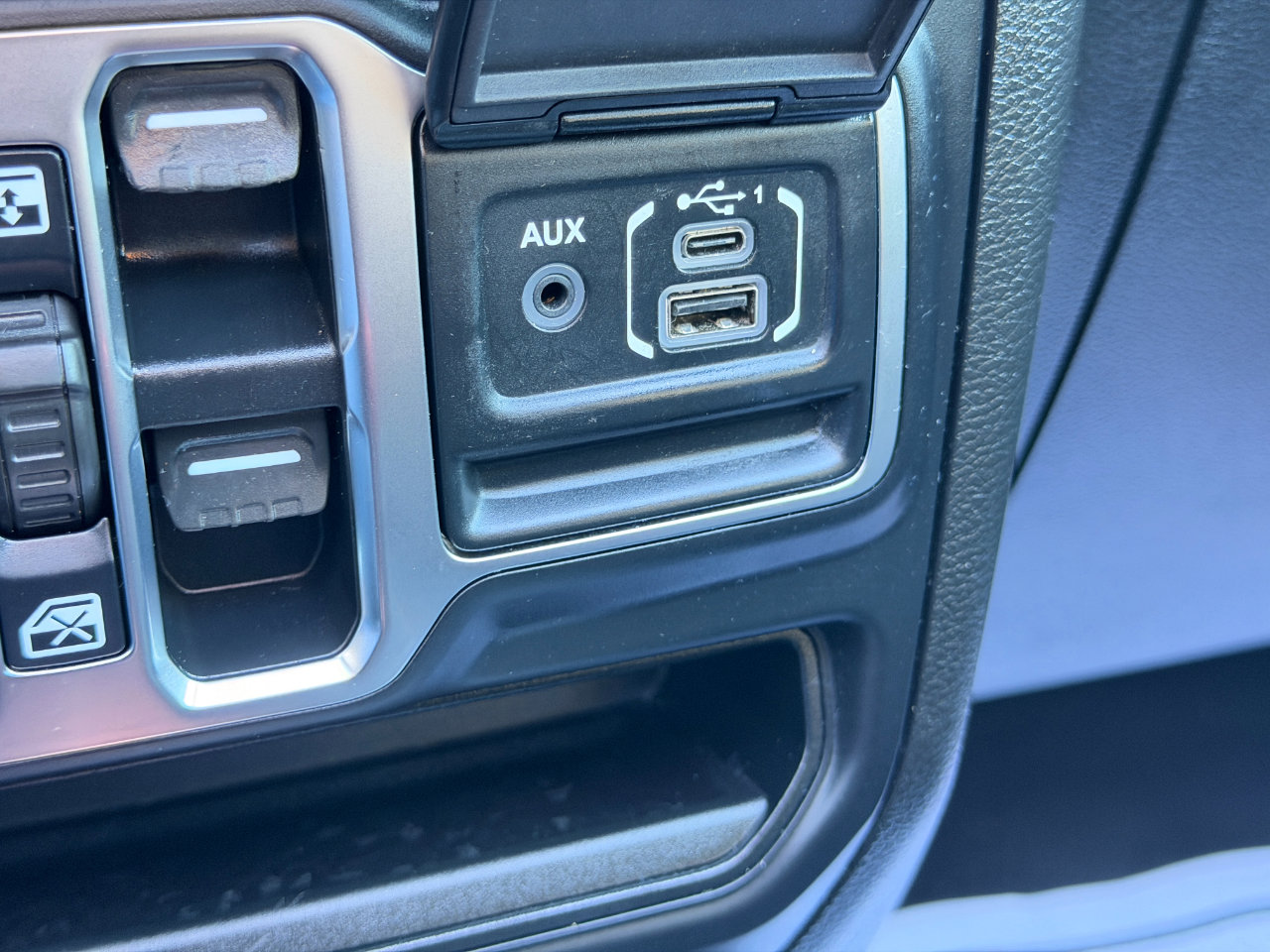 Used 2019 Jeep Wrangler Unlimited Sport S image 53