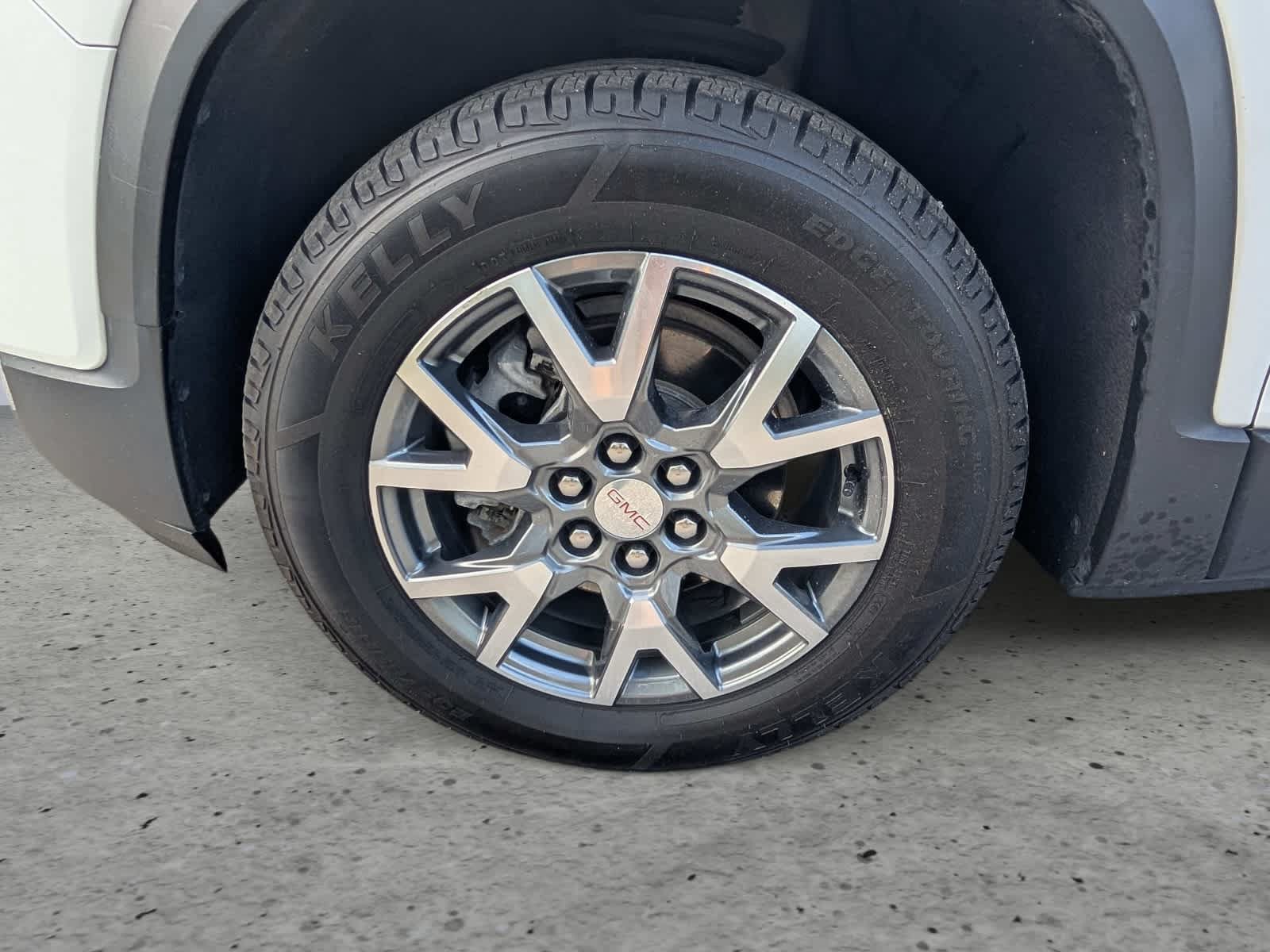 Certified 2023 GMC Acadia SLT AWD/4WD image 7
