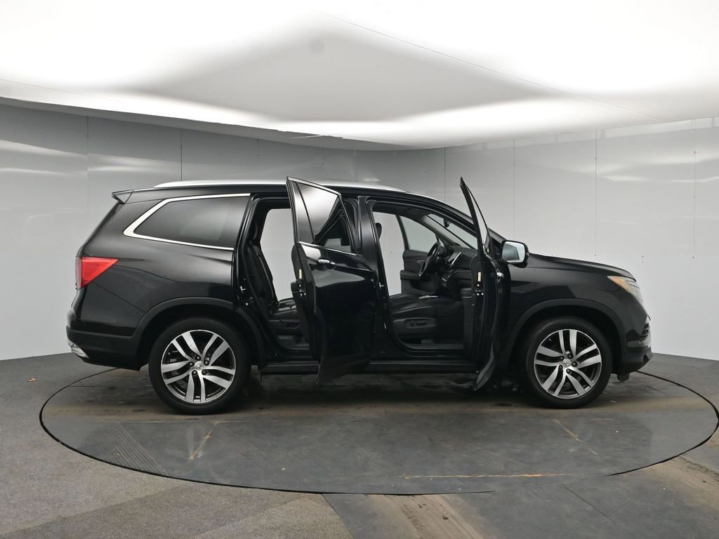Used 2016 Honda Pilot Touring image 51