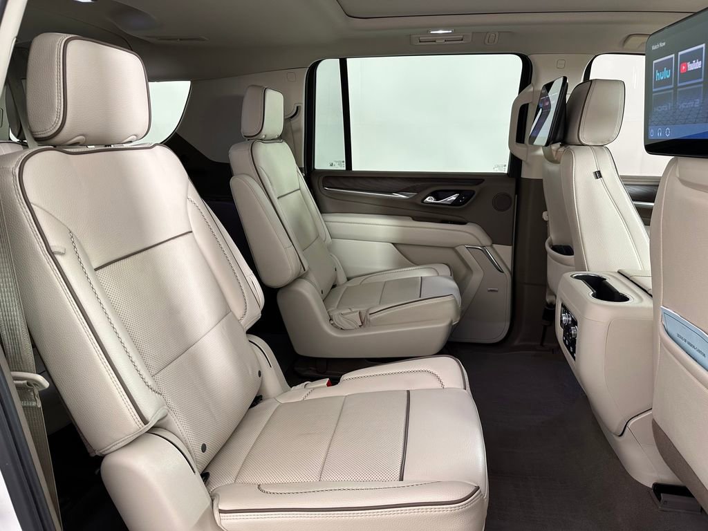 Used 2023 GMC Yukon XL Denali w/ Denali Reserve Package AWD/4WD image 21