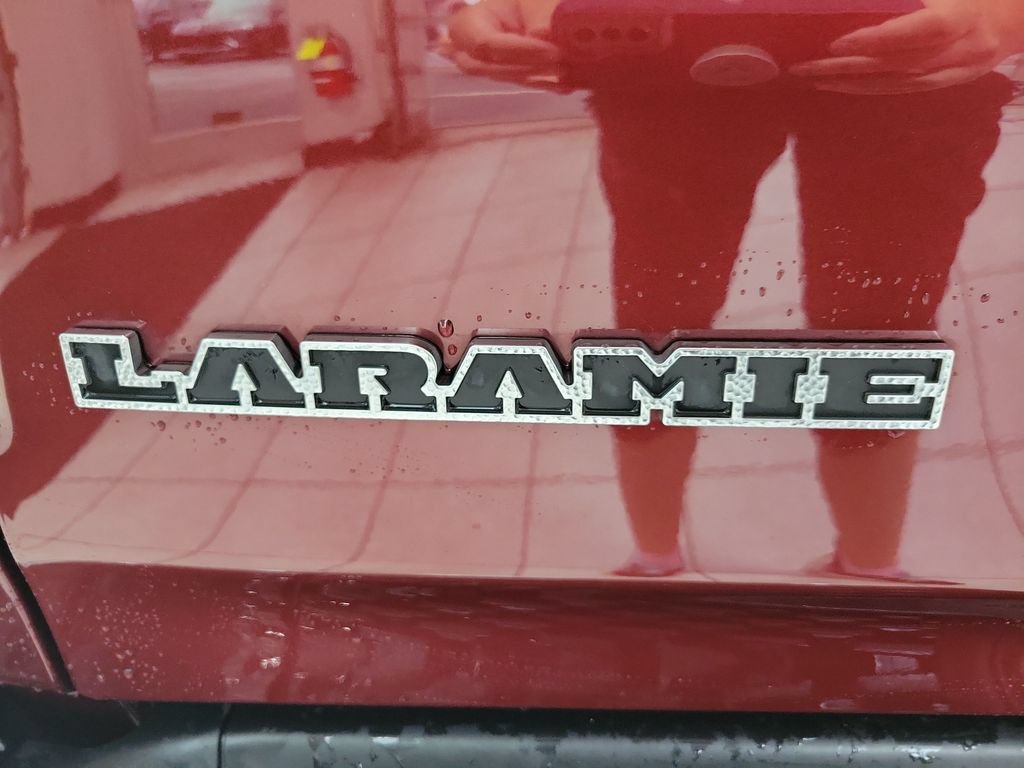 Used 2025 RAM 1500 Laramie AWD/4WD image 14
