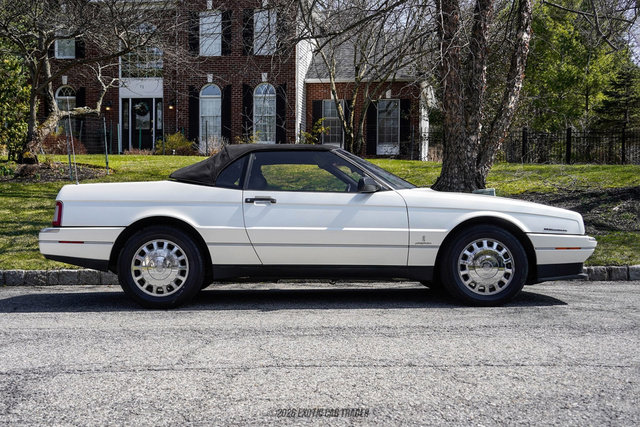 Used 1993 Cadillac Allante FWD image 13