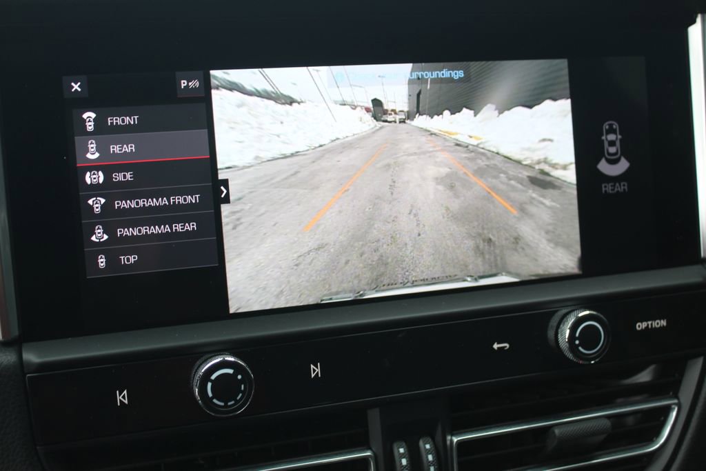 Certified 2024 Porsche Macan image 22