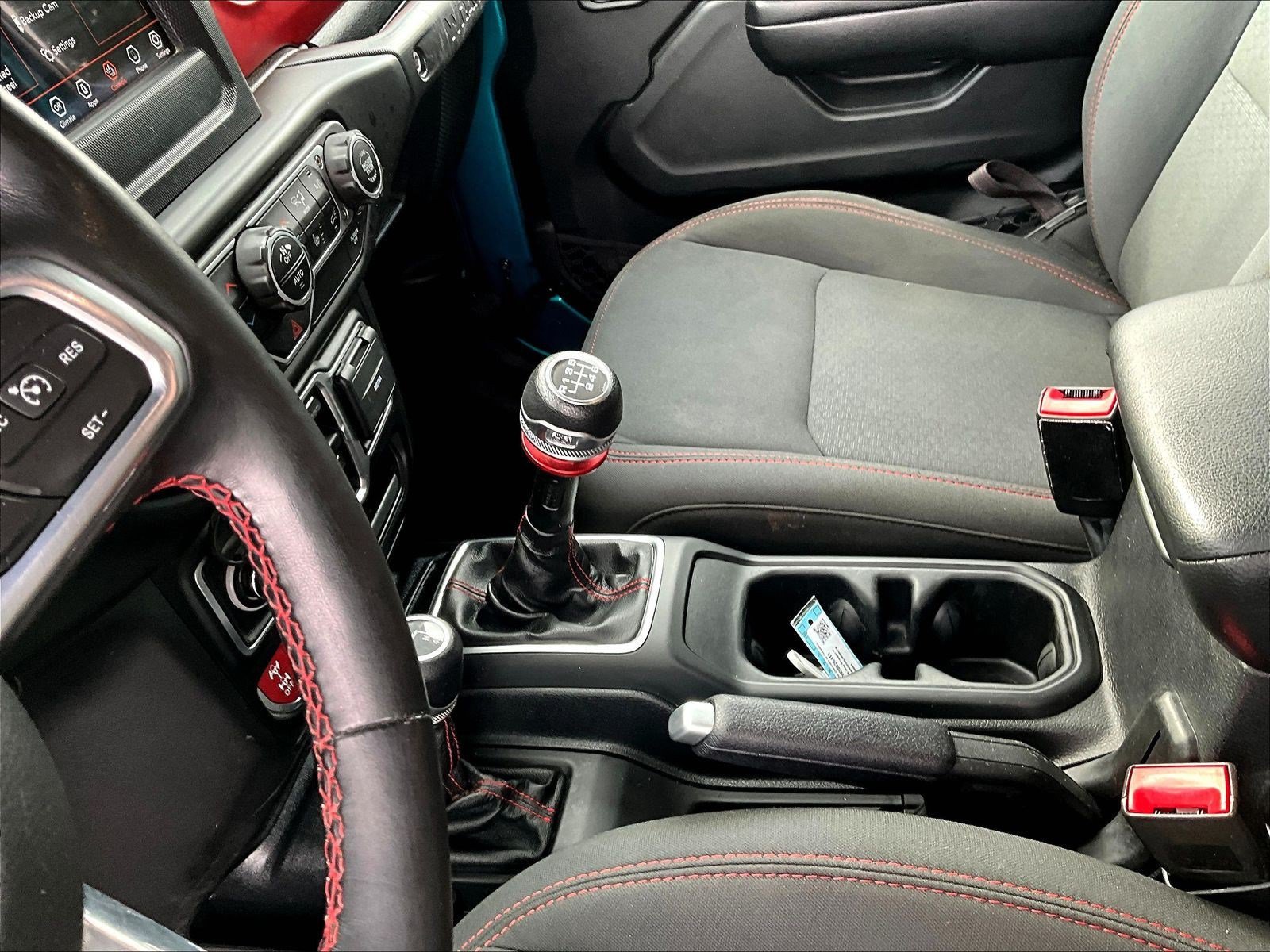 Used 2020 Jeep Wrangler Unlimited Rubicon w/ Cold Weather Group AWD/4WD image 18