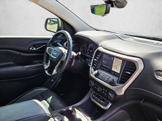 Used 2021 GMC Acadia Denali w/ Denali Technology Package FWD image 10