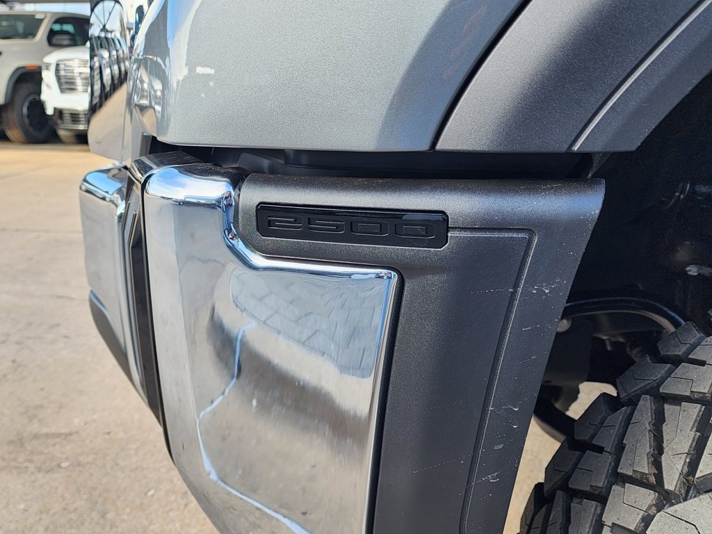 New 2026 GMC Sierra 2500 SLE image 11