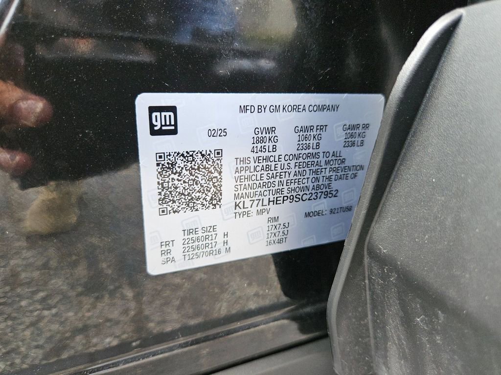 Used 2025 Chevrolet Trax LT w/ LT Convenience Package FWD image 31