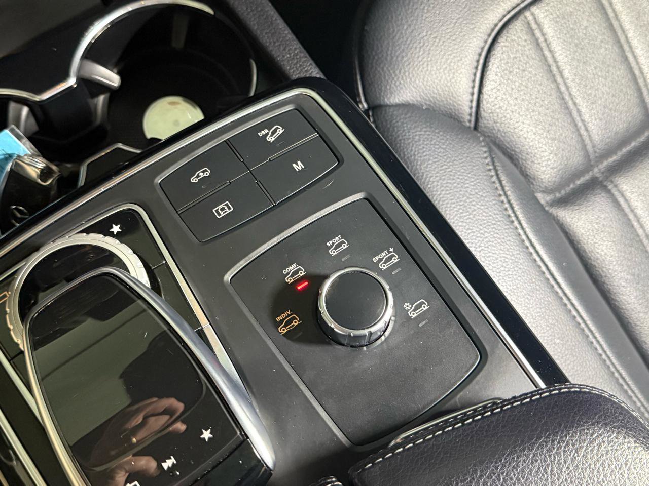 Used 2018 Mercedes-Benz GLE 43 AMG 4MATIC w/ Parking Assist Package image 19