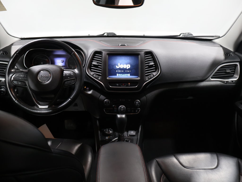 Used 2021 Jeep Cherokee Trailhawk AWD/4WD image 16