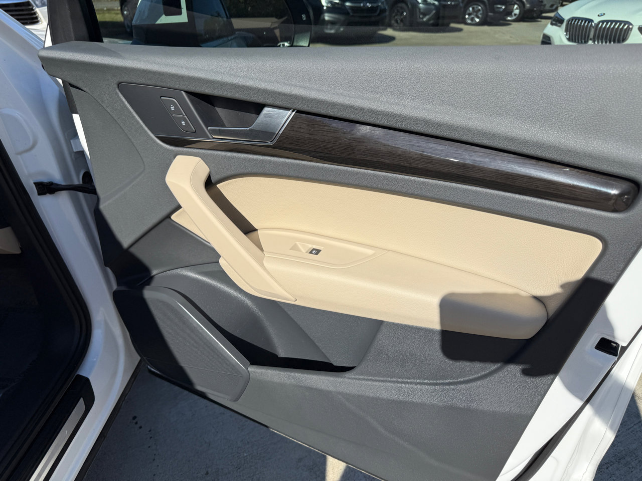 Used 2018 Audi Q5 2.0T Premium Plus w/ Premium Plus Package image 30