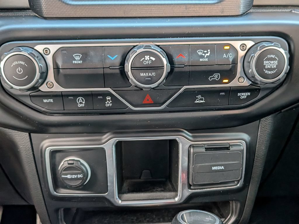 Used 2023 Jeep Wrangler Sport AWD/4WD image 19