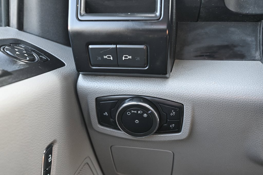 Used 2017 Ford F150 XL w/ Heavy-Duty Payload Package image 30