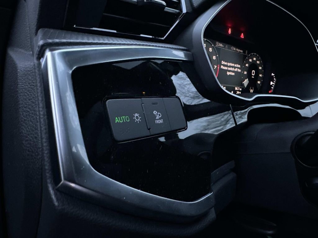 New 2025 Audi Q3 2.0T Premium Plus image 15
