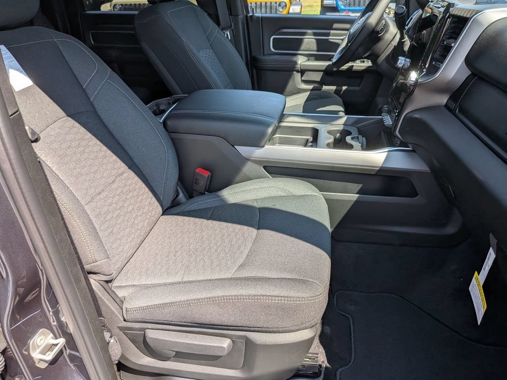 New 2027 RAM 2500 Big Horn AWD/4WD image 35