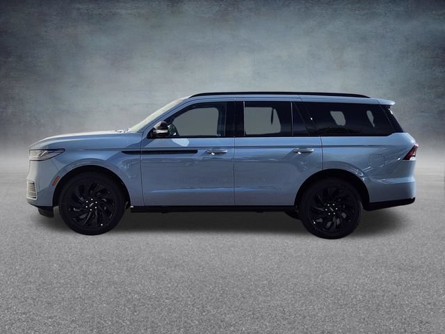 New 2026 Lincoln Navigator Reserve w/ Jet Appearance Package AWD/4WD image 4