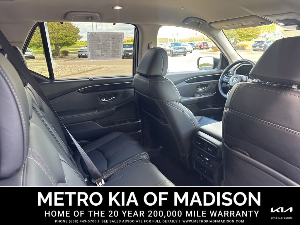 Used 2025 Honda Pilot EX-L image 35