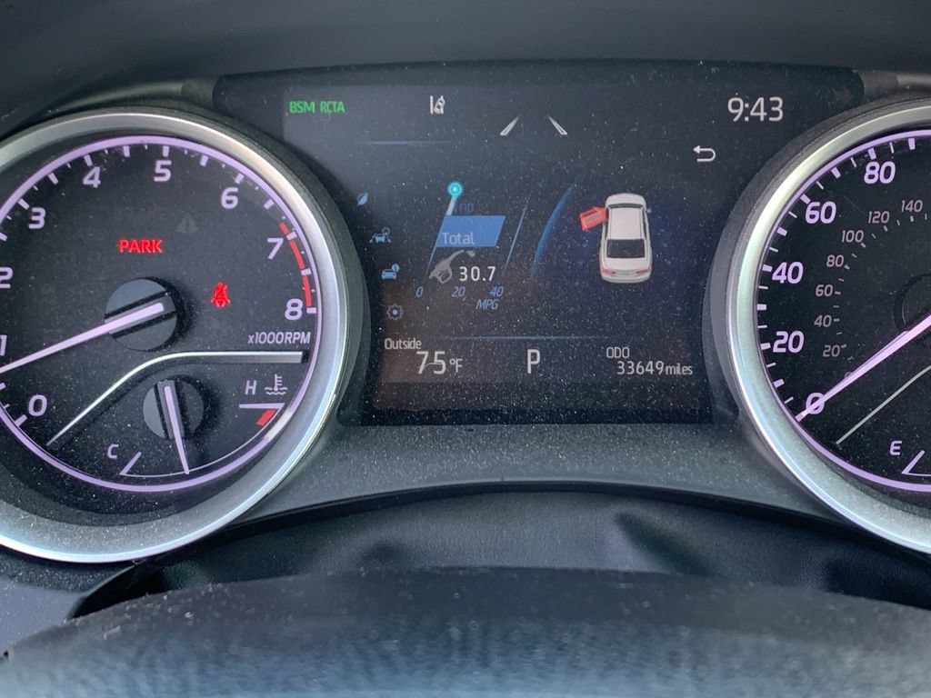 Used 2022 Toyota Camry LE w/ Cold Weather Package AWD/4WD image 30
