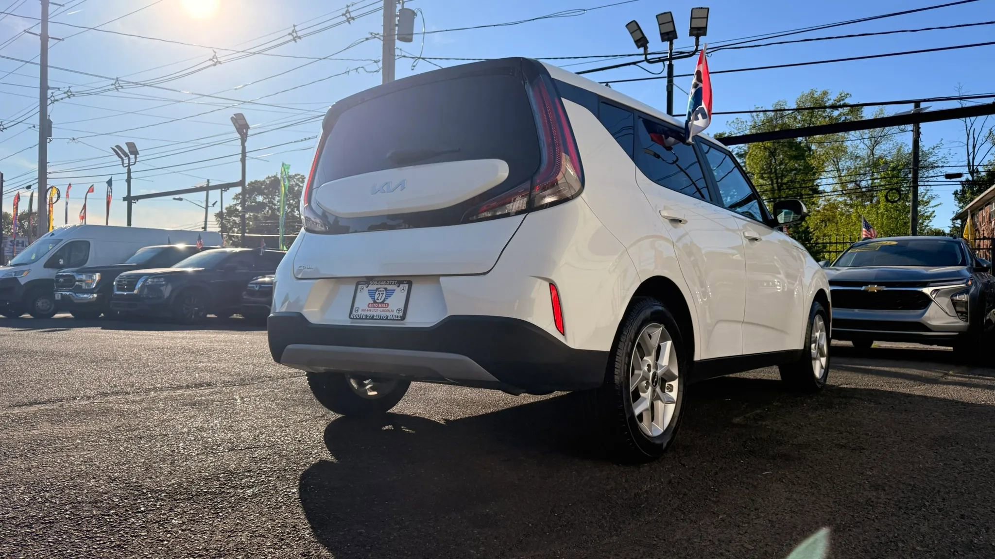 Used 2024 Kia Soul LX w/ Option Group 015 FWD image 9