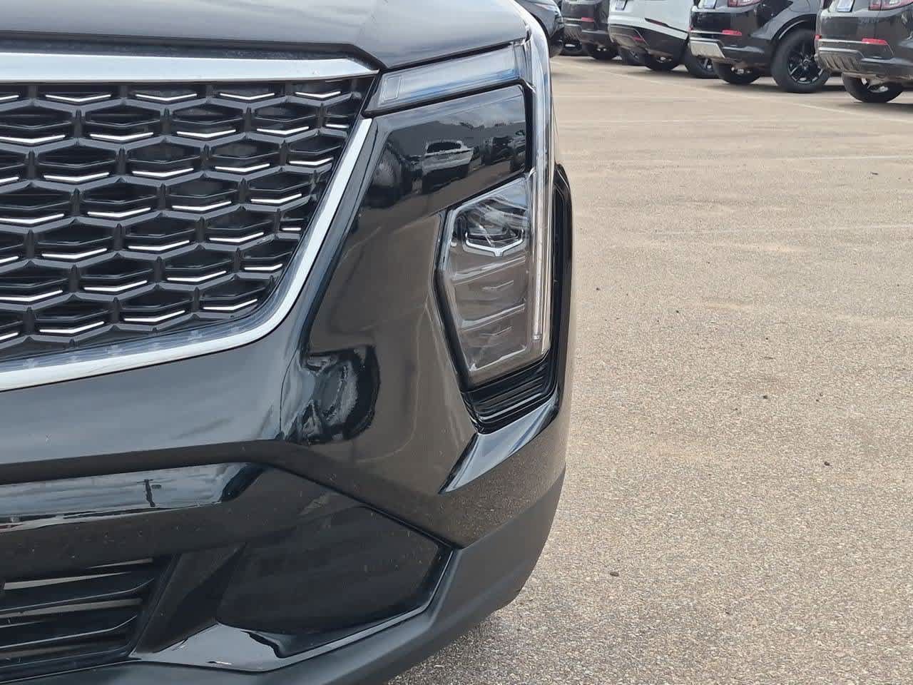 Used 2024 Cadillac XT4 Premium Luxury AWD/4WD image 10