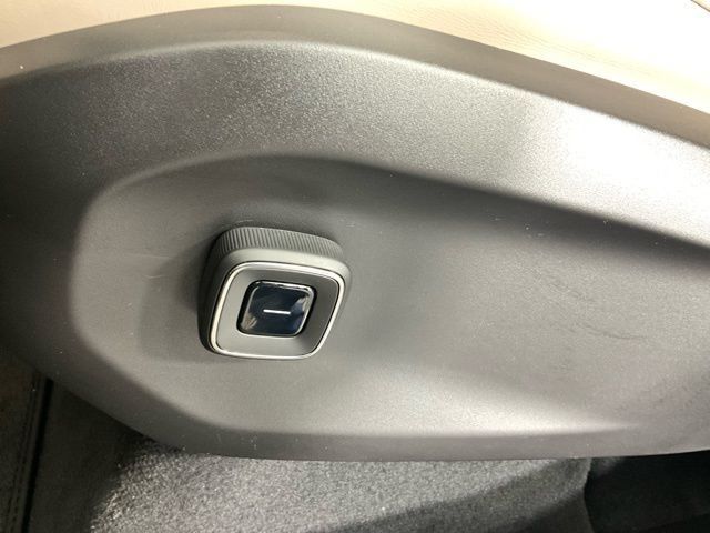 New 2026 Volvo EX90 Ultra AWD/4WD image 27