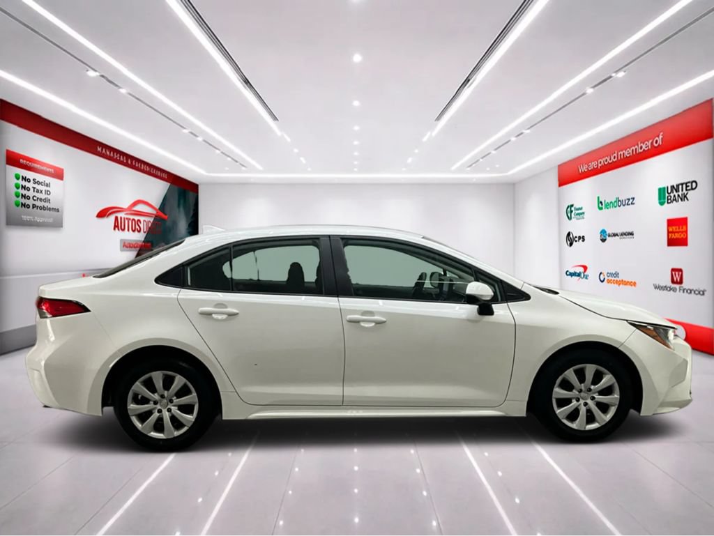 Used 2023 Toyota Corolla LE FWD image 8