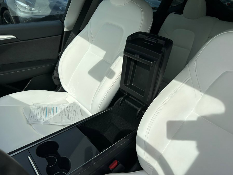 Used 2023 Tesla Model Y Long Range image 18