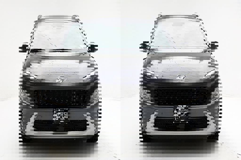 Used 2023 Hyundai Kona Limited image 4