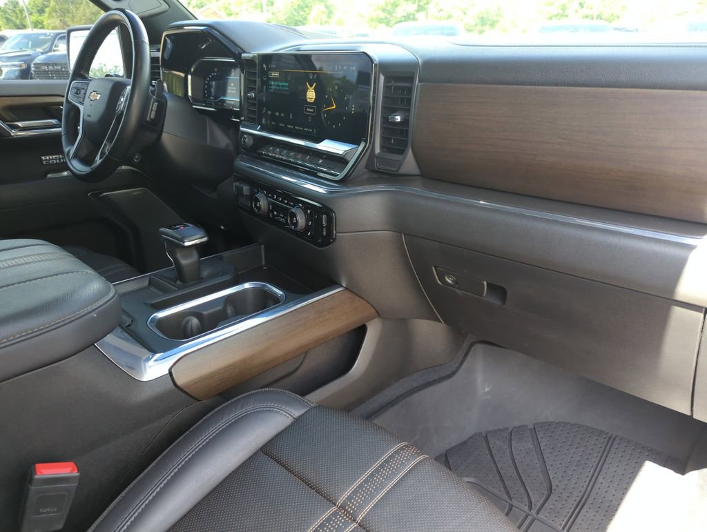 Used 2024 Chevrolet Silverado 1500 High Country w/ Max Trailering Package AWD/4WD image 31