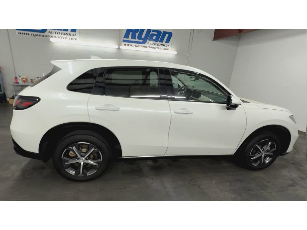 Used 2024 Honda HR-V EX-L image 9