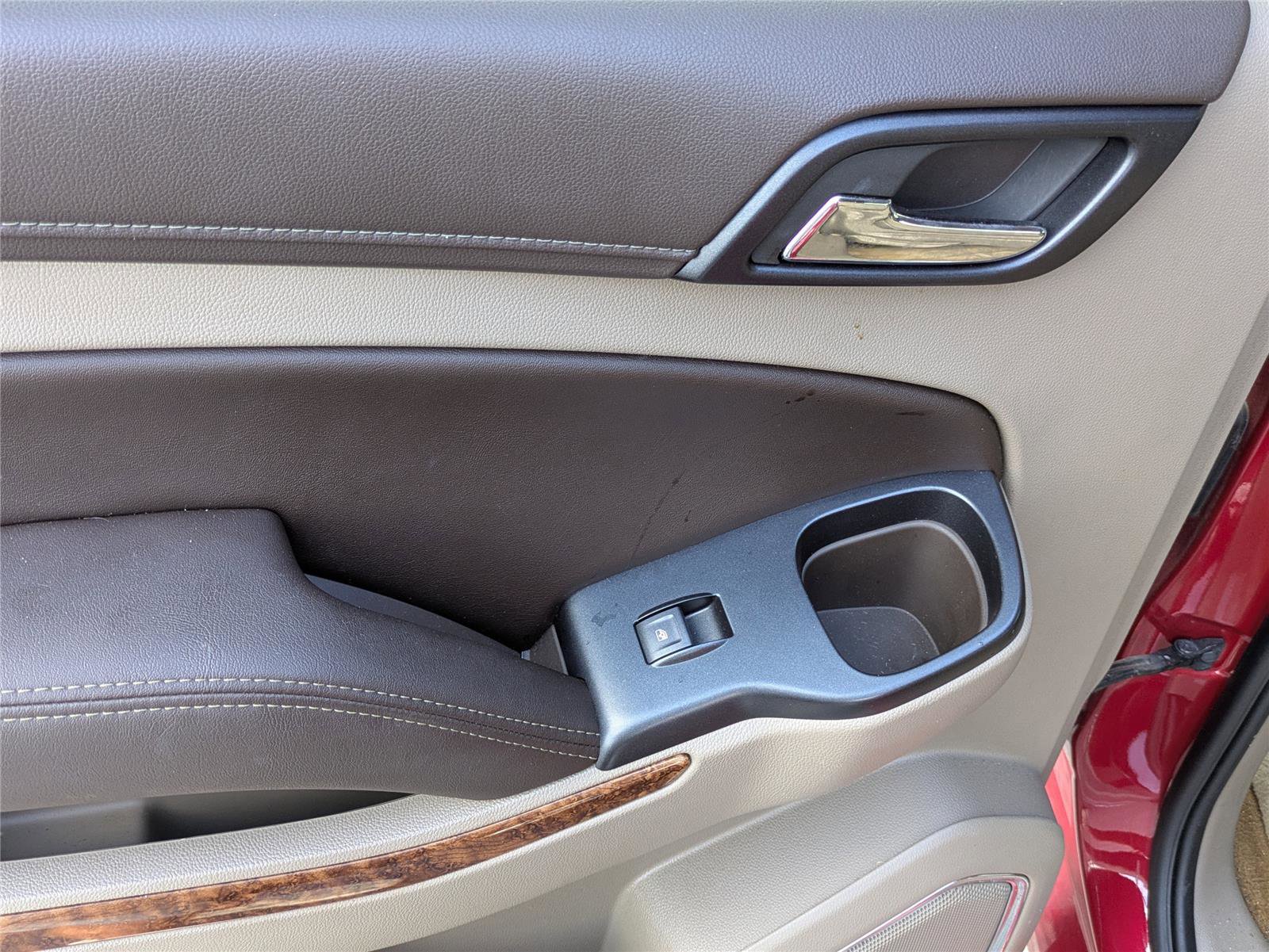 Used 2015 Chevrolet Tahoe LTZ RWD image 16