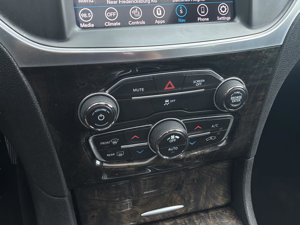 Used 2020 Chrysler 300 Limited RWD image 30
