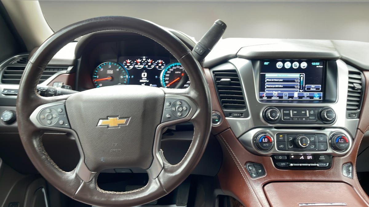 Used 2020 Chevrolet Tahoe Premier w/ 6.2L Performance Package AWD/4WD image 10