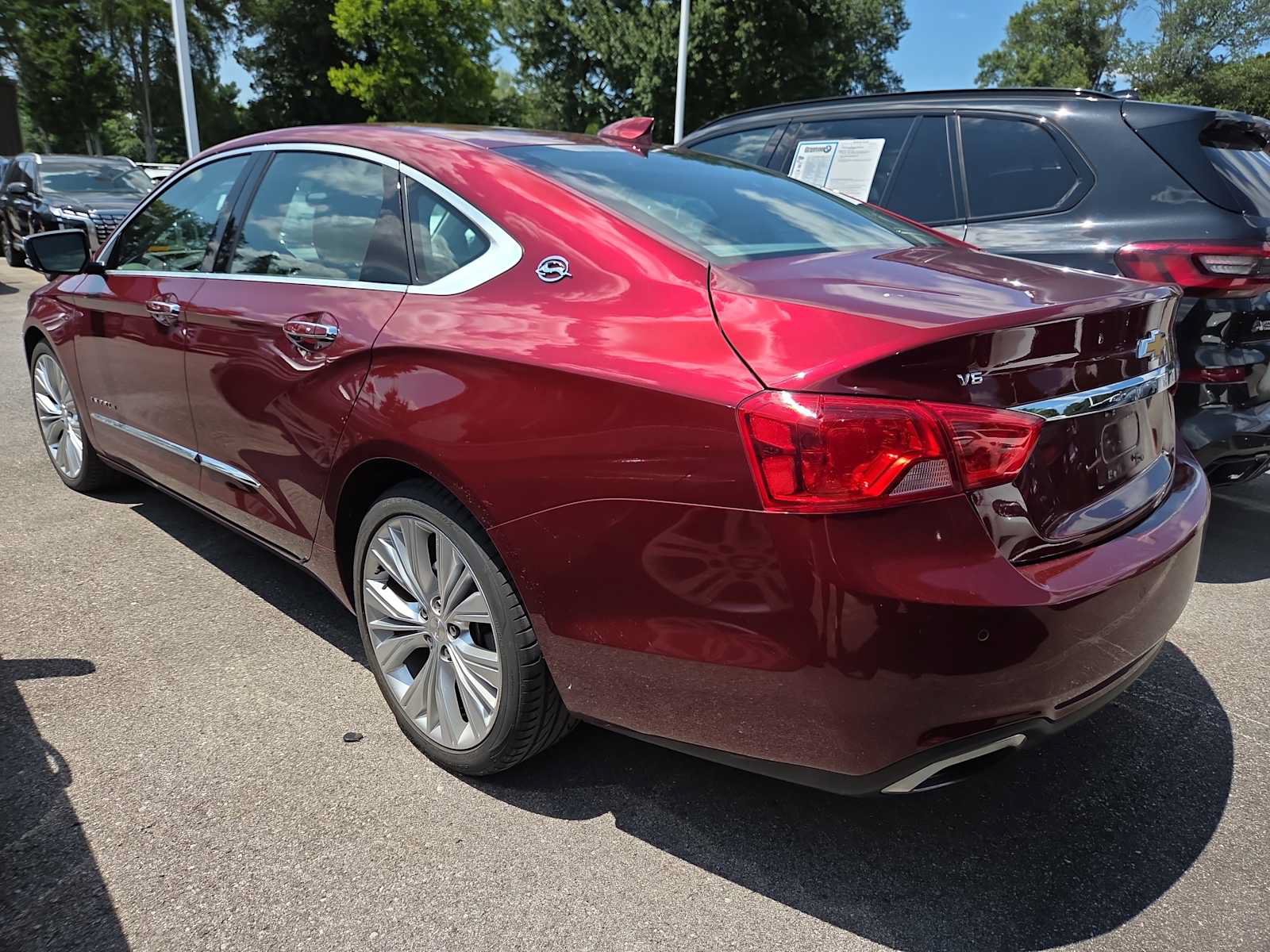 Used 2017 Chevrolet Impala Premier w/ Enhanced Convenience Package FWD image 5