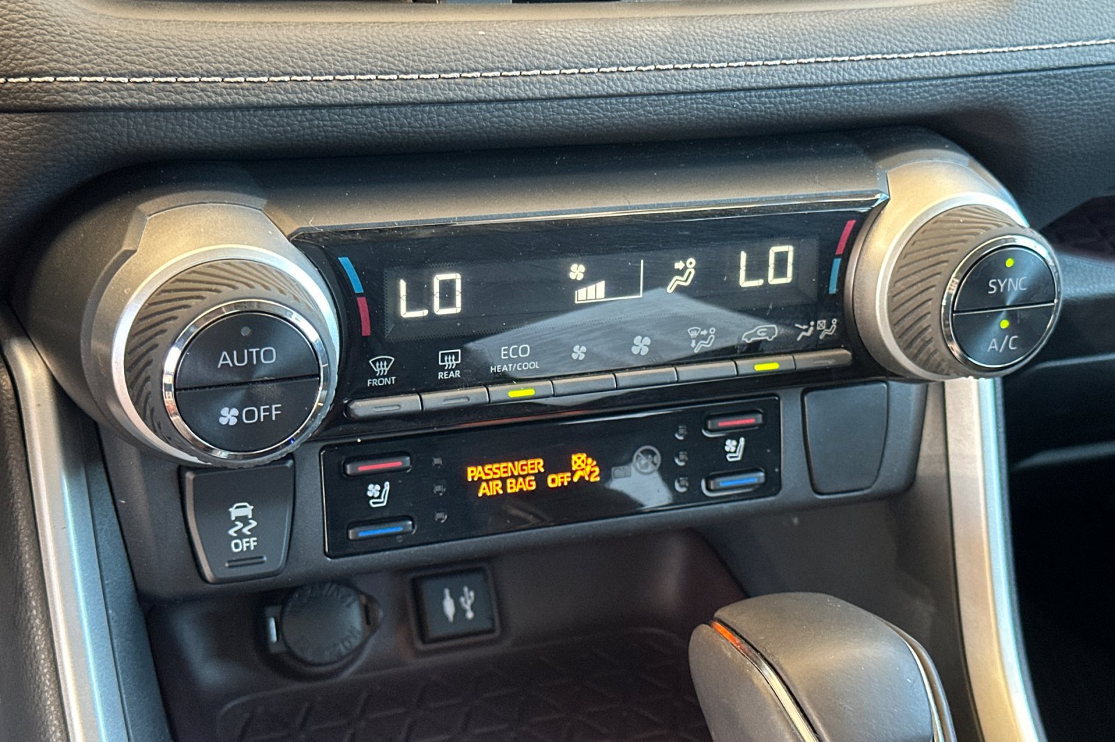 Certified 2019 Toyota RAV4 Limited AWD/4WD image 21