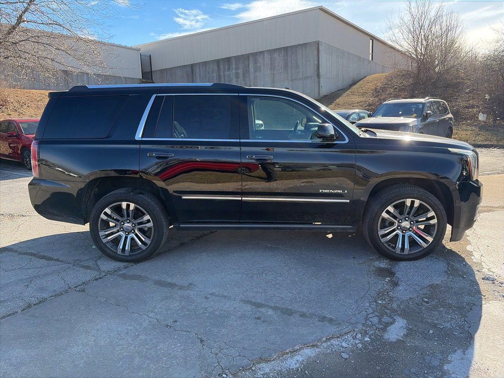 Used 2019 GMC Yukon Denali w/ Denali Ultimate Package image 4