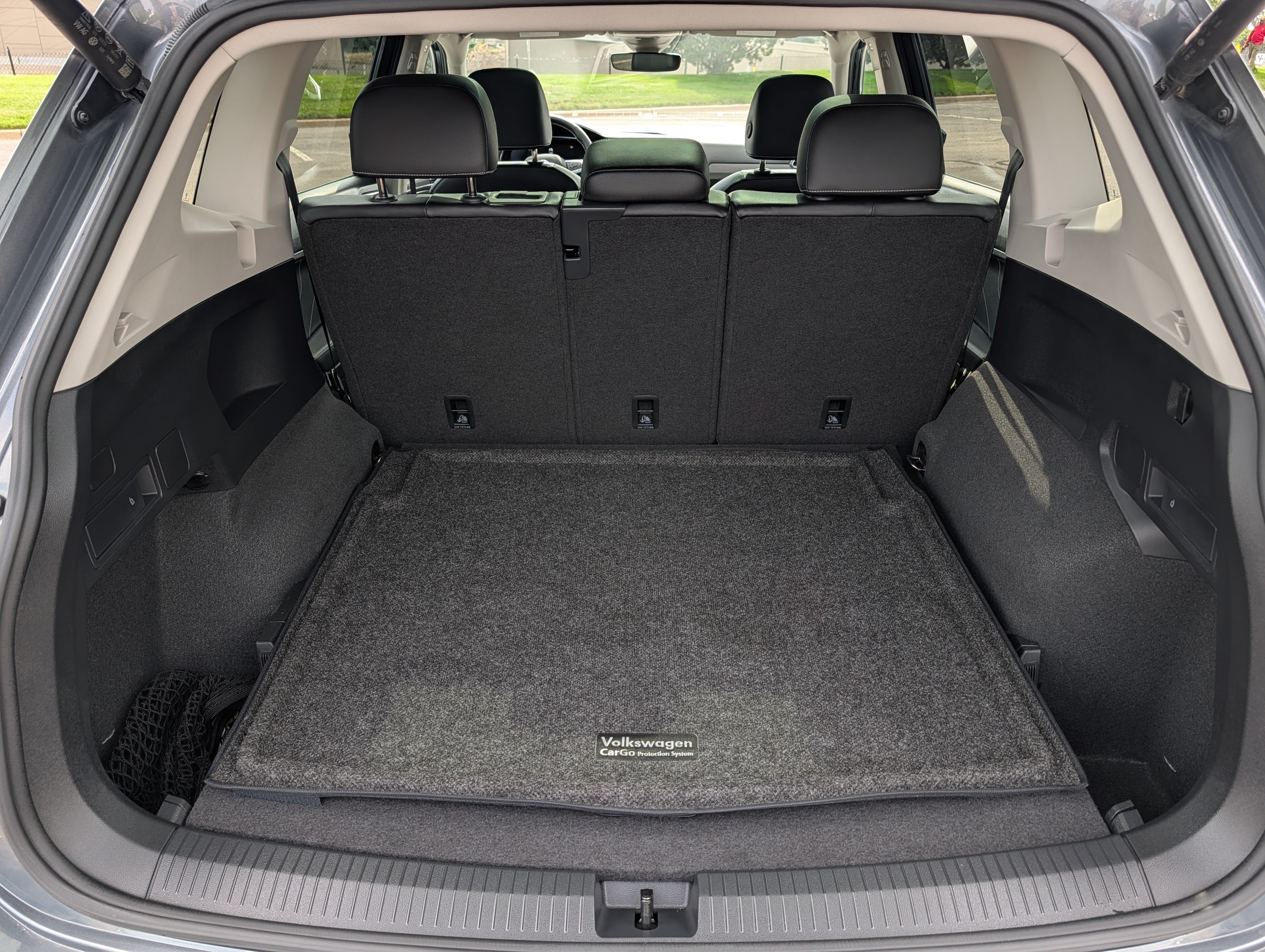 Used 2024 Volkswagen Tiguan SE w/ Panoramic Sunroof Package AWD/4WD image 18