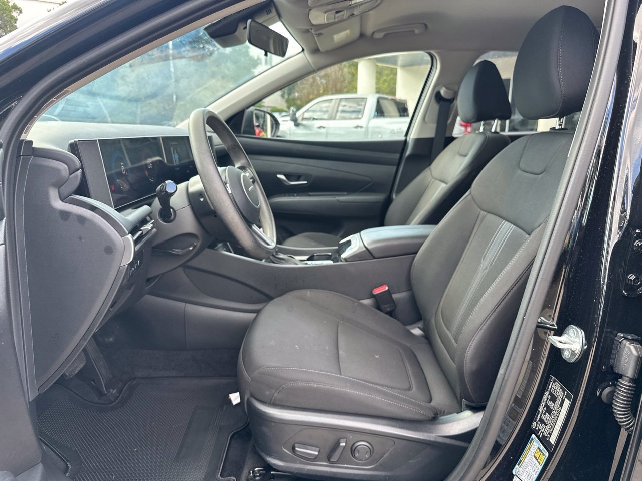 Used 2025 Hyundai Tucson SEL FWD image 9