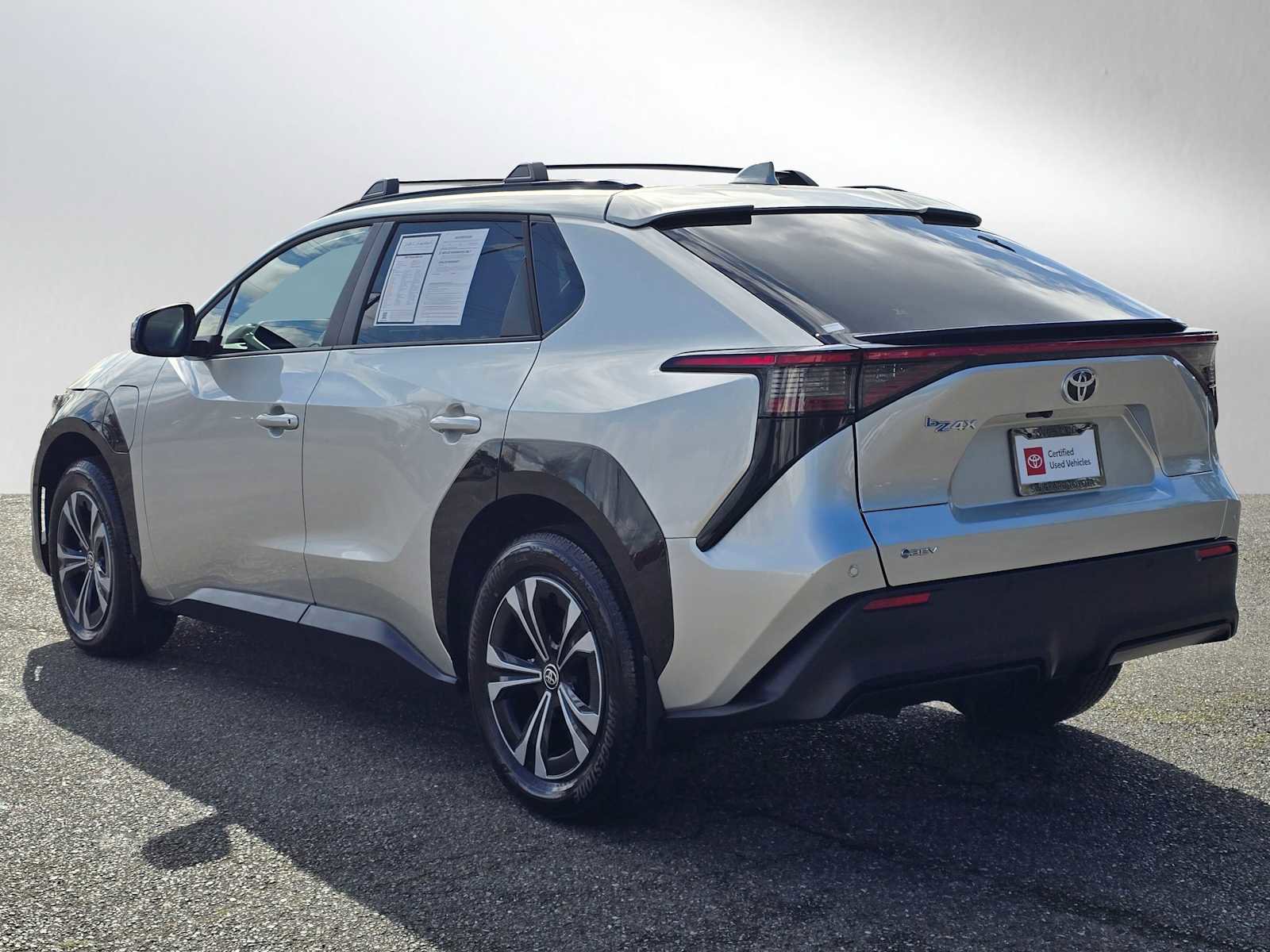 Used 2025 Toyota bZ4X FWD w/ Weather Package image 5