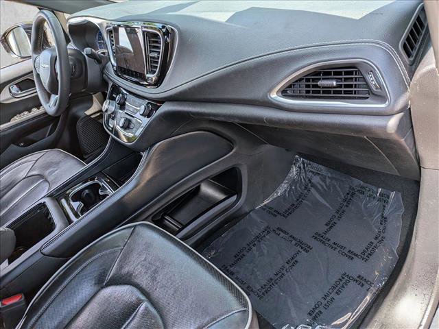 Used 2022 Chrysler Pacifica Limited w/ S Appearance Package image 24