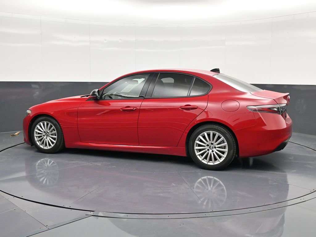 Used 2024 Alfa Romeo Giulia Sprint image 8