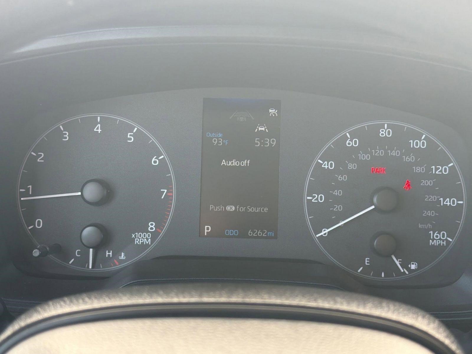 Used 2024 Toyota Corolla LE FWD image 20