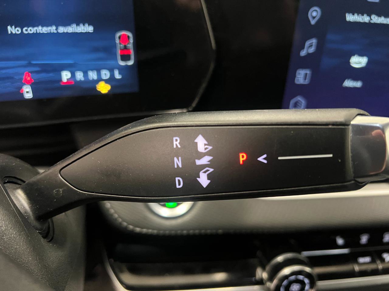 Used 2025 Chevrolet Equinox LT image 36